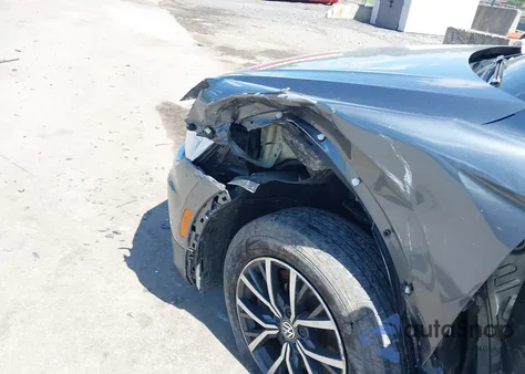 2019 Volkswagen Tiguan 2.0T Se/2.0T Sel/2.0T Sel R-Line/2.0T Sel R-Line Black z USA, uszkodzony, nr VIN 3VV2B7AX1KM085794